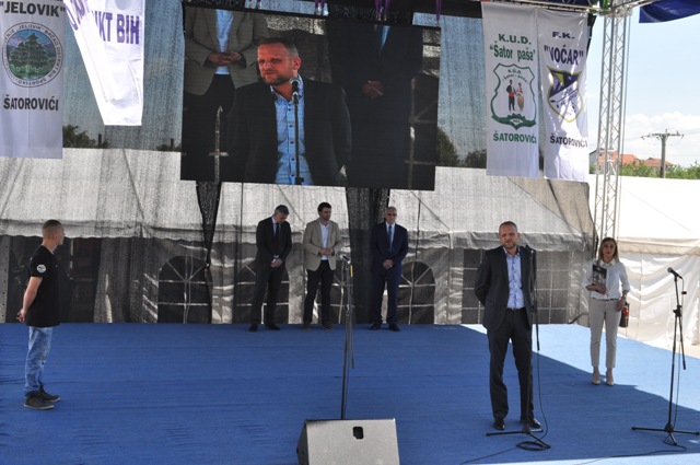 2017-05-19-Sajam_tresnje-1